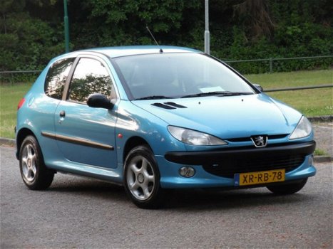 Peugeot 206 - 1.4 XT 2e eigenaar/Apk/NAP/Airco/Rijd super - 1