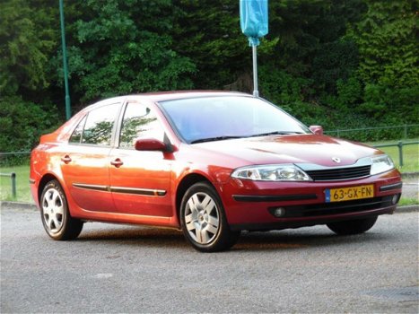 Renault Laguna - 1.6-16V Authentique 5drs/Nieuwe Apk/Airco - 1