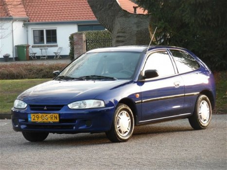 Mitsubishi Colt - 1.3 GLi Stuurbekrachtiging/Nieuwe Apk/NAp - 1