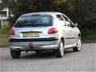 Peugeot 206 - 1.6-16V Gentry 5DRS/Automaat/Apk/Nap - 1 - Thumbnail