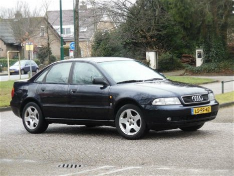 Audi A4 - 1.8 5V Nieuwe Apk(Airco)Rijd super - 1