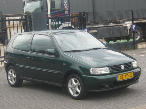 Volkswagen Polo - 1.6 - 1