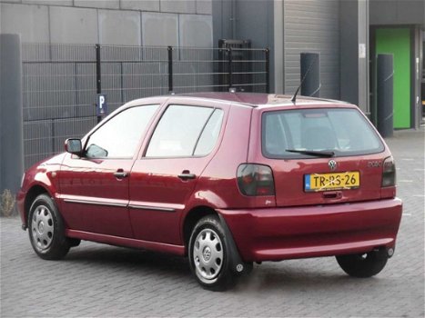 Volkswagen Polo - 1.4 - 1