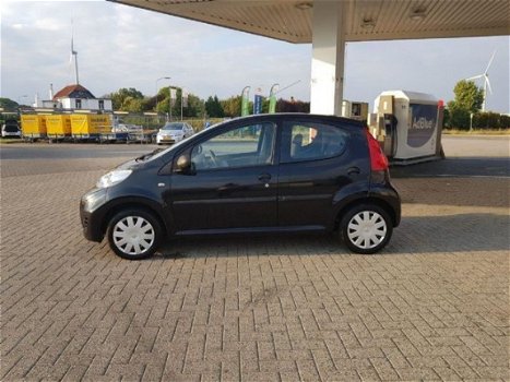 Peugeot 107 - 1.0-12V XR 2009 5 DEURS NAP SPORTIEF EN ZUINIG 1e EIG. LAGE WEGENBEL - 1