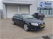 Audi A4 - GEZOCHT ALLE MERKEN AUTO`S BUSSEN BEDRIJFSWAGENS 4X4 EN OPRIJWAGENS - 1 - Thumbnail