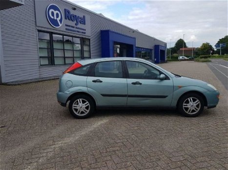 Ford Focus - 1.6-16V Ambiente 2000 5DEURS HB NIEUWE APK ZUINIG OPTIES - 1