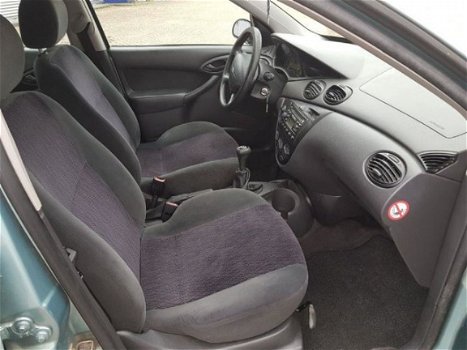 Ford Focus - 1.6-16V Ambiente 2000 5DEURS HB NIEUWE APK ZUINIG OPTIES - 1