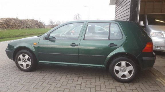 Volkswagen Golf - 1.4-16V - 1