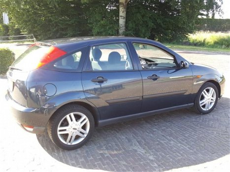 Ford Focus - 1.8-16V Collection - 1