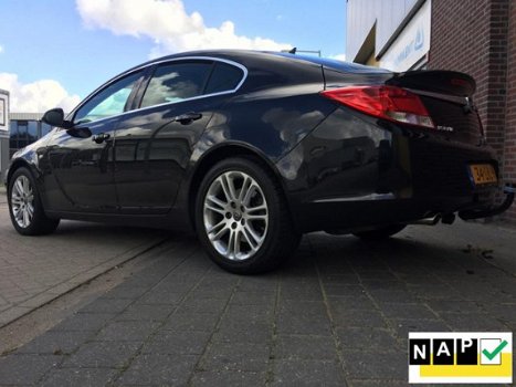 Opel Insignia - ( ( ( V E R K O C H T ) ) ) - 1