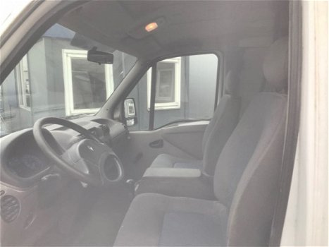 Renault Master - T28 1.9DTI L1 H1 - 1