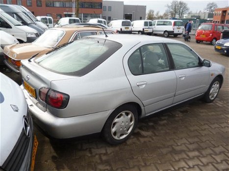 Nissan Primera - 1.8 HB airco - 1