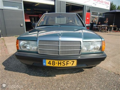 Mercedes-Benz 190-serie - W201 2.0 NIEUWSTAAT INRUIL MOGELIJK - 1