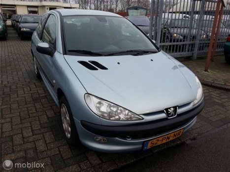 Peugeot 206 - - 1.4-16V Gentry, NW APK BIJ AFLEVERING - 1