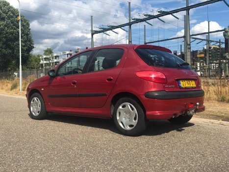 Peugeot 206 - 1.4 X-line - 1