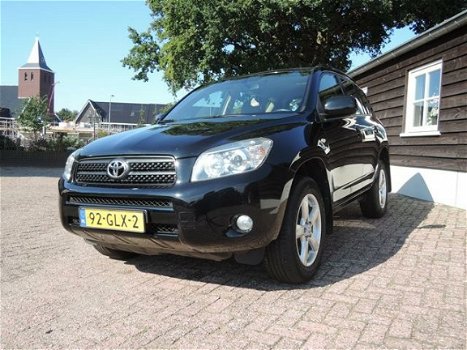 Toyota RAV4 - 2.0 16v VVT-i Sol handgeschakeld - 1