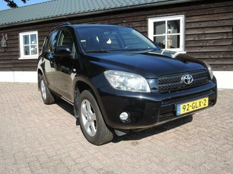 Toyota RAV4 - 2.0 16v VVT-i Sol handgeschakeld - 1