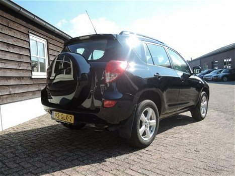 Toyota RAV4 - 2.0 16v VVT-i Sol handgeschakeld - 1