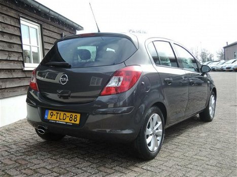 Opel Corsa - 1.2 Bi-Fuel Design Edition handgeschakeld - 1