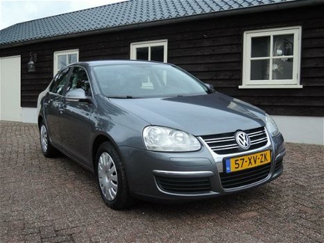 Volkswagen Jetta - 1.6 Trendline handgeschakeld - 1