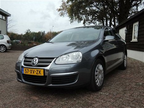 Volkswagen Jetta - 1.6 Trendline handgeschakeld - 1