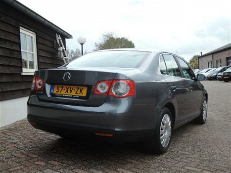 Volkswagen Jetta - 1.6 Trendline handgeschakeld - 1