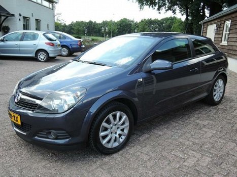 Opel Astra GTC - 1.8 Edition handgeschakeld - 1