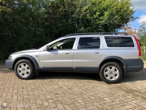 Volvo XC70 - 2.5 T Comfort Line - 1