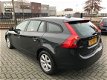 Volvo V60 - 2.0 d3 kinetic 5 cilinder navi PDC - 1 - Thumbnail