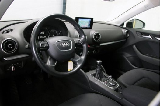 Audi A3 Sportback - 1.2 TFSI Attraction Pro Line Navigatie Airco Elektrische ramen - 1