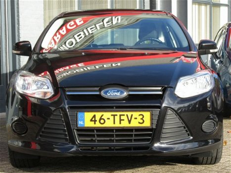 Ford Focus - 1.6 TI-VCT CHAMPION| 5-deurs| | AIRCO | CRUISE CONTROL | VOORRUITVERW. | TREKHAAK | BOV - 1