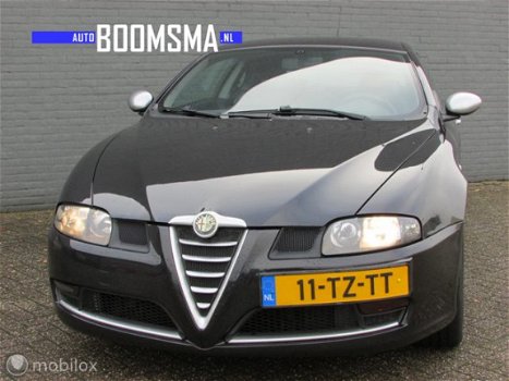 Alfa Romeo GT - 2.0 JTS 165pk Blackline - 1
