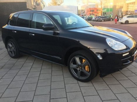 Porsche Cayenne - 4.5 S - 1