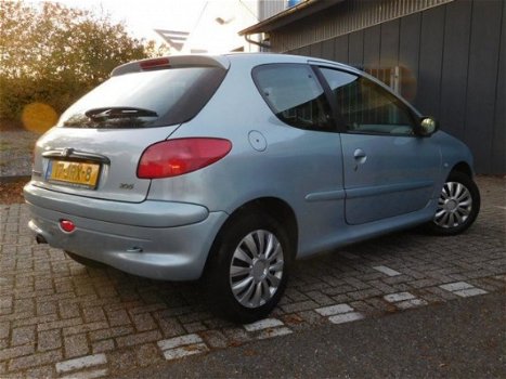 Peugeot 206 - 1.4 Gentry nette & goede staat Ice Blue - 1