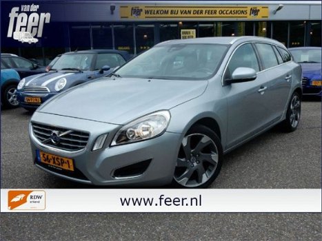 Volvo V60 - 2.0 D4 Ocean Race 5 CIL - 1