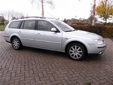 Ford Mondeo Wagon - 1.8-16V First Edition