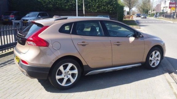 Volvo V40 Cross Country - 1.6 D2 Summum leer - 1