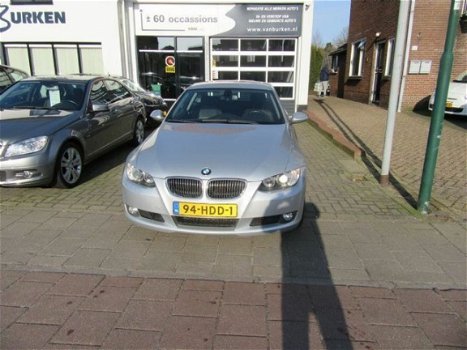 BMW 3-serie Coupé - 325i High Executive, Navigatie prof, 17 inch. L.M.Velgen, Climate control, Cruis - 1