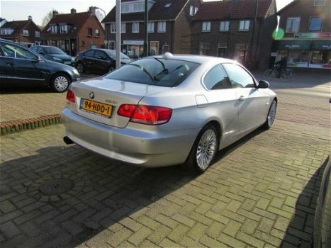 BMW 3-serie Coupé - 325i High Executive, Navigatie prof, 17 inch. L.M.Velgen, Climate control, Cruis - 1