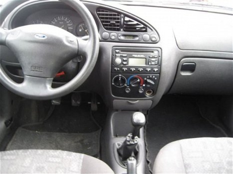 Ford Fiesta - 1.3-16V Century 5drs elek pak nap apk - 1