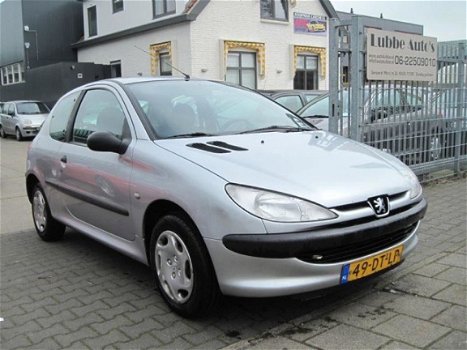 Peugeot 206 - 1.4 XR - 1