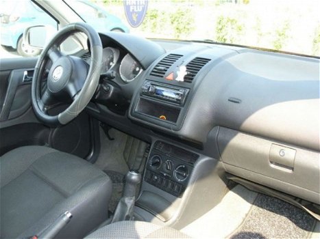 Volkswagen Polo - 1.4-16V Trendline stuurbekractiging - 1