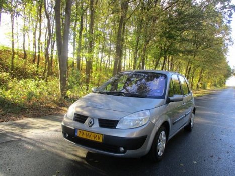 Renault Scénic - 1.6-16V Privilège Comfort , Nieuwe APK, KOOPJE - 1