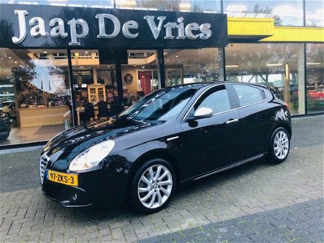 Alfa Romeo Giulietta - 1.4 T 170PK BUSN.EXECUTIVE NAV ECC PDC BT - 1