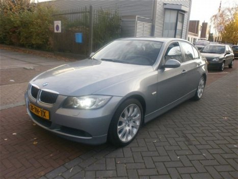 BMW 3-serie - 318i High Executive - 1