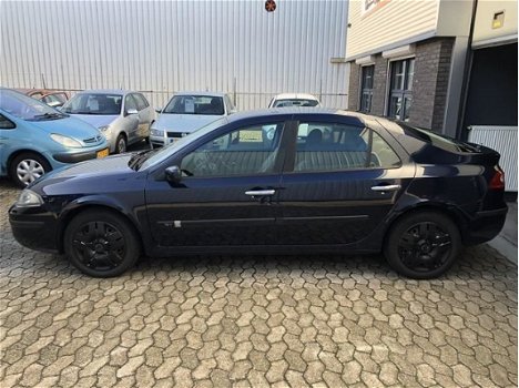 Renault Laguna - 1.6-16V Authentique NWE DISTR.RIEM - 1