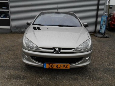 Peugeot 206 - 1.6 16v CC R.Garros CABRiOLET/AIRCO - 1