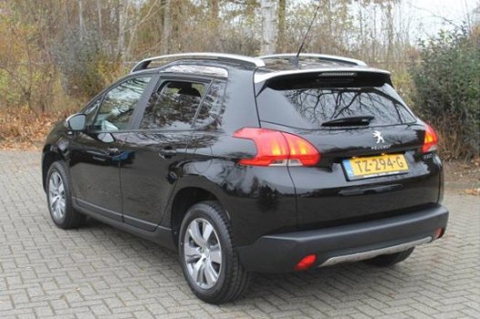 Peugeot 2008 - 1.2 VTI 82PK Style Nav - 1