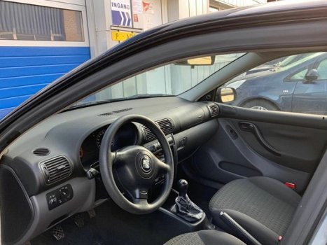 Seat Toledo - 1.6-16V Stella Airco incl Nieuwe APK - 1