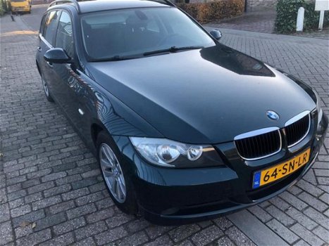 BMW 3-serie Touring - 318i High Executive - 1